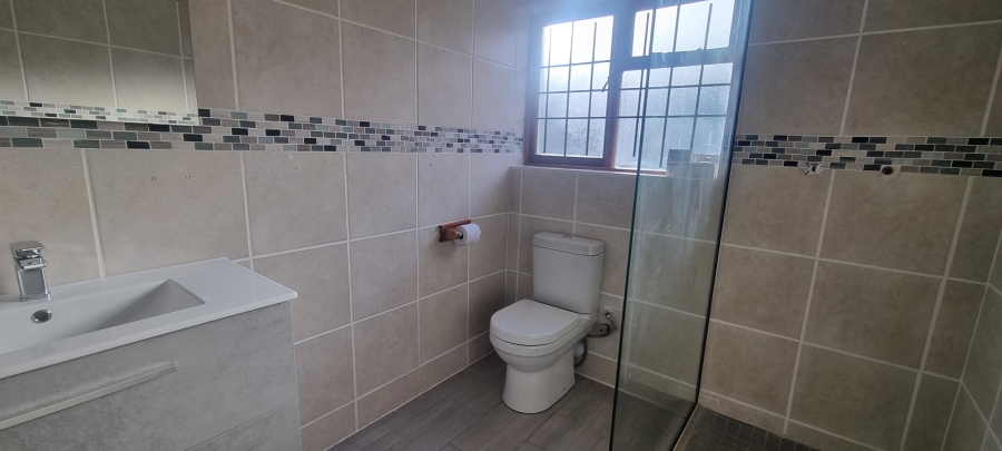 To Let 3 Bedroom Property for Rent in Mossel Bay Central Western Cape